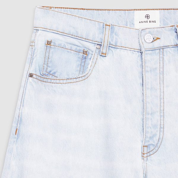 Jeans Manon in Ultra Bleach - Image 5