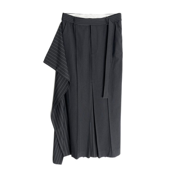 Skirt 66 in Black & White