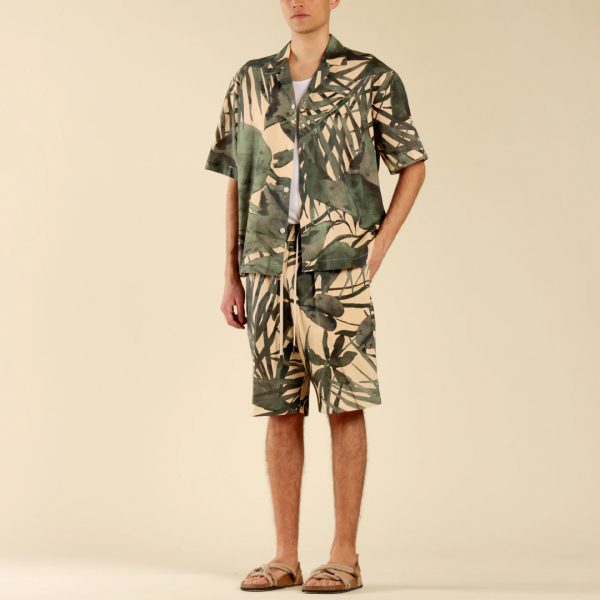 Shirt in Jungle Green - Image 2
