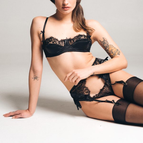 Bra Lunar Eclipse in Black
