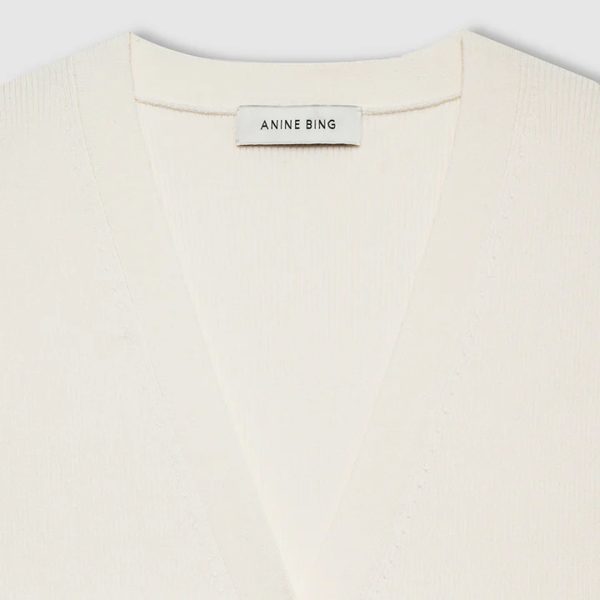 Vest Lawrence in Ivory - Image 2